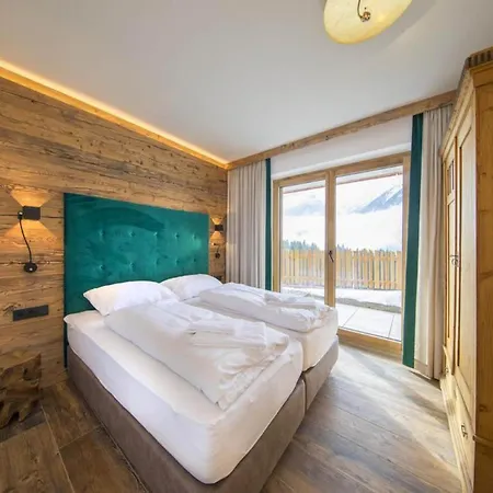 Rossberg With Panoramic View Chalet